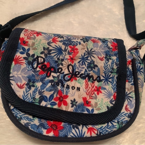 Pepe Jeans Small Crossbody Purse - Picture 1 of 5